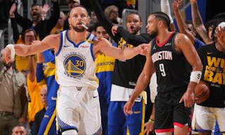 足球西甲双雄同日失分，冠军悬念再次被点燃